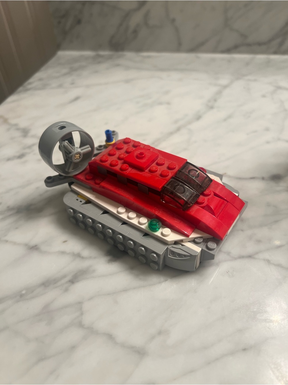 Lego hovercraft - Picture 2 of 2